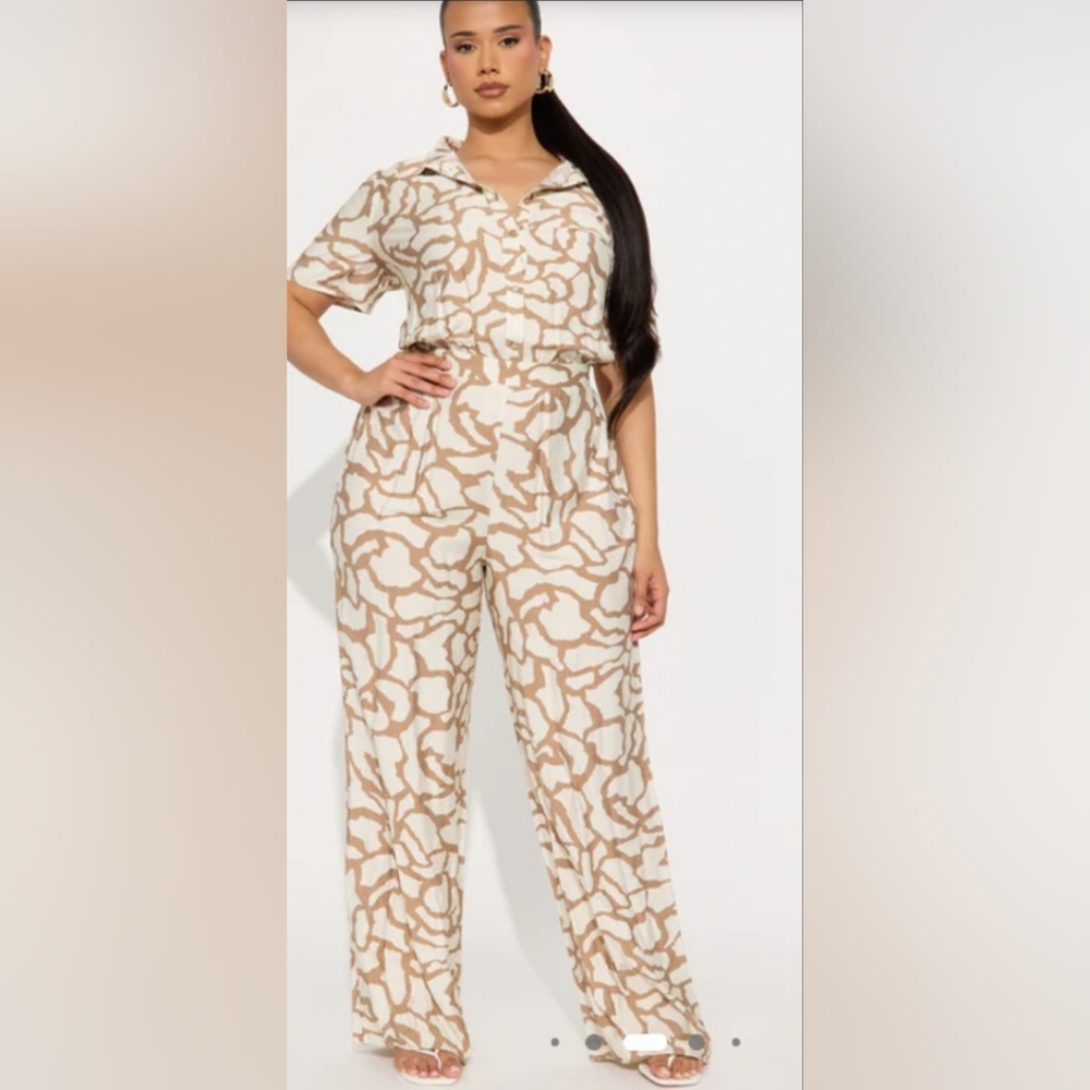NWT FASHION NOVA Leila Jumpsuit - Taupe size S - Picture 5 of 6